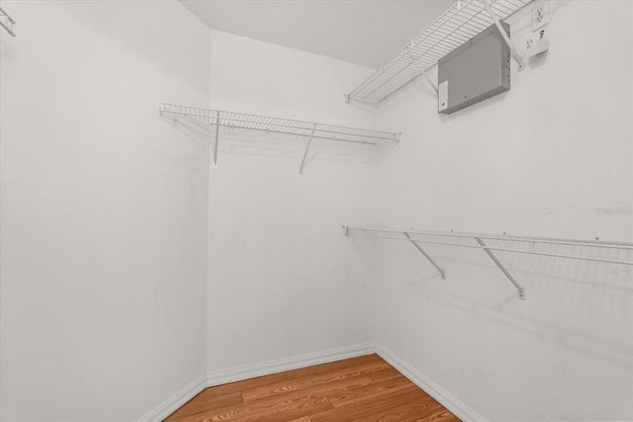 Image No.19-3 Bed House for sale