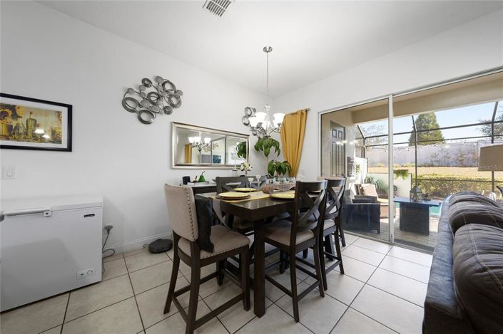 Image No.10-Maison de ville de 3 chambres à vendre à Saint John