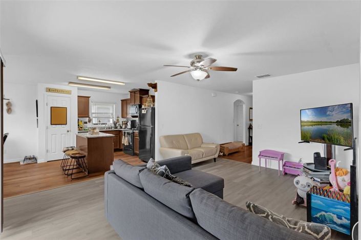 Image No.4-3 Bed House for sale