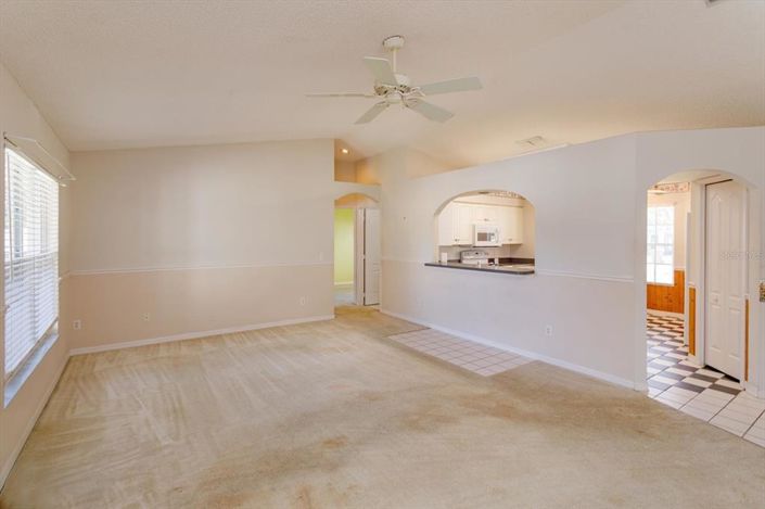 Image No.10-3 Bed House for sale