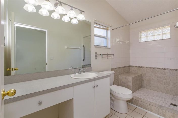 Image No.18-3 Bed House for sale