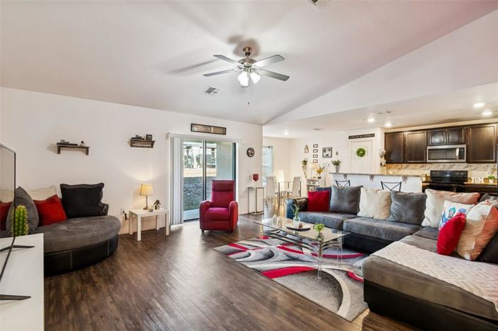 Image No.2-Maison de 3 chambres à vendre à Saint John