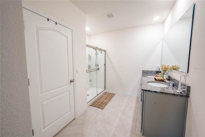 Image No.12-3 Bed House for sale