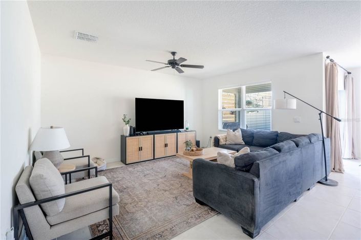 Image No.7-3 Bed House for sale