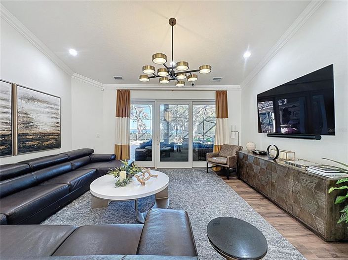 Image No.13-6 Bed House for sale