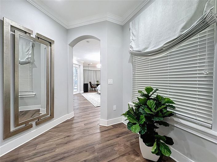 Image No.19-6 Bed House for sale