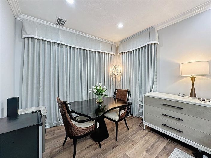 Image No.21-6 Bed House for sale