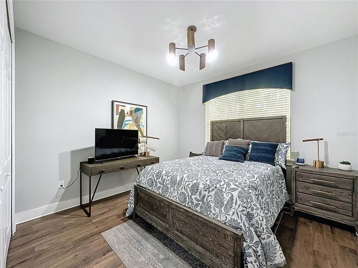 Image No.37-6 Bed House for sale