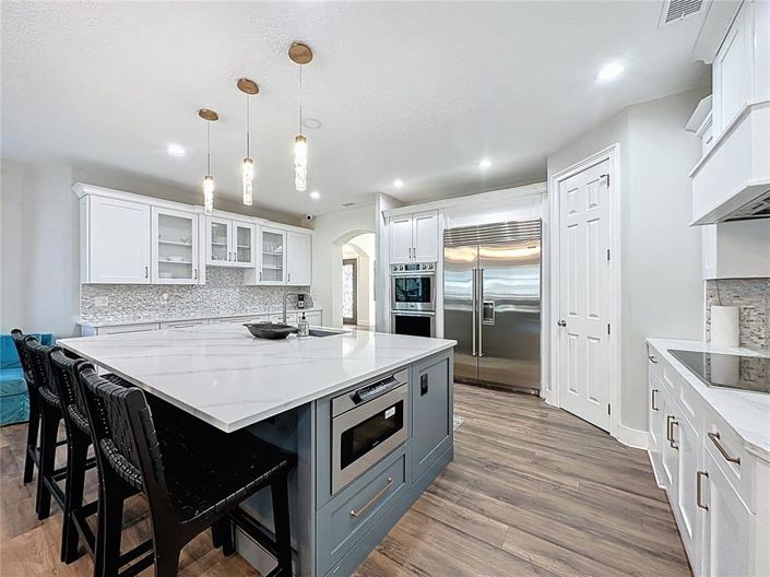 Image No.52-6 Bed House for sale