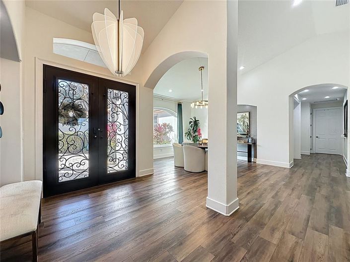 Image No.7-6 Bed House for sale