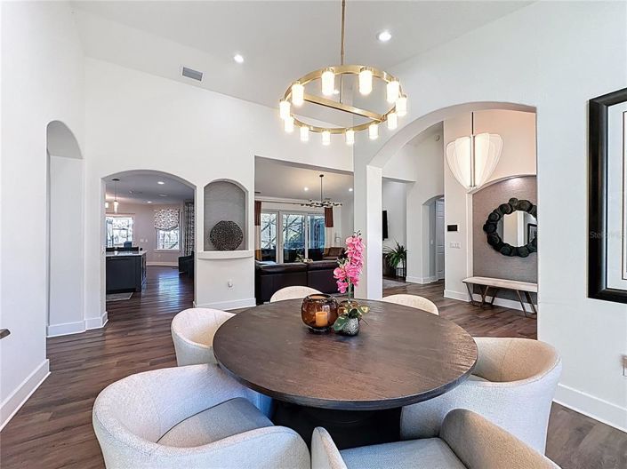 Image No.9-6 Bed House for sale