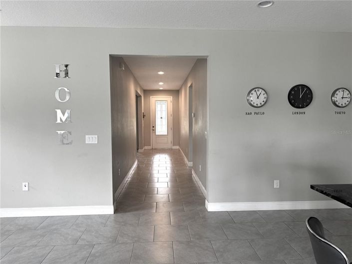 Image No.12-4 Bed House for sale