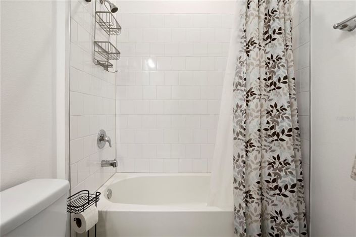 Image No.27-6 Bed House for sale