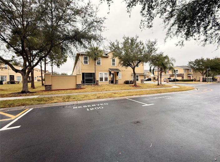 Image No.3-4 Bed Townhouse for sale