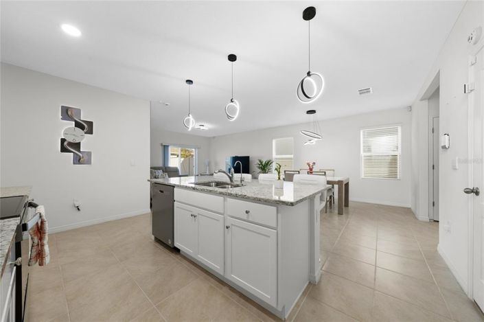 Image No.13-5 Bed House for sale