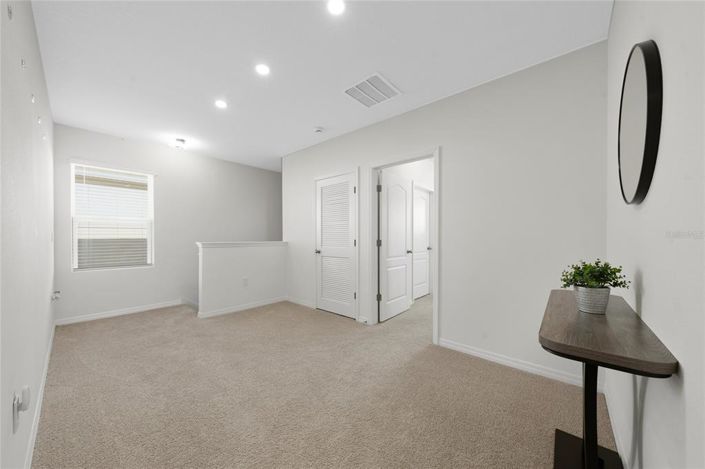 Image No.17-5 Bed House for sale