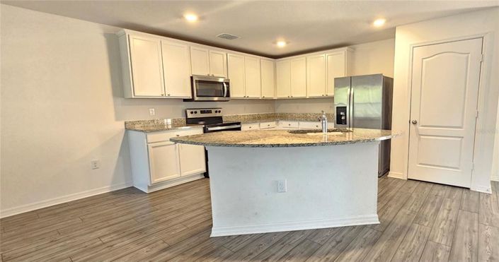 Image No.4-3 Bed Townhouse for sale