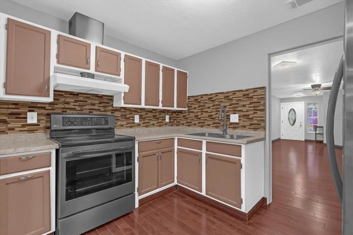 Image No.12-3 Bed House for sale