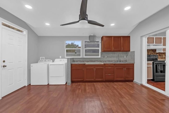 Image No.13-3 Bed House for sale