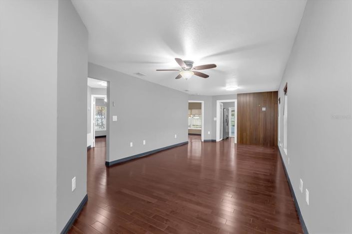 Image No.7-3 Bed House for sale