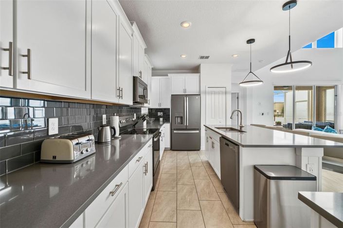 Image No.32-5 Bed House for sale