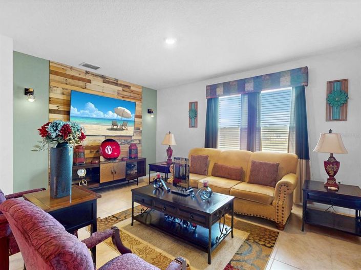 Image No.10-4 Bed House for sale