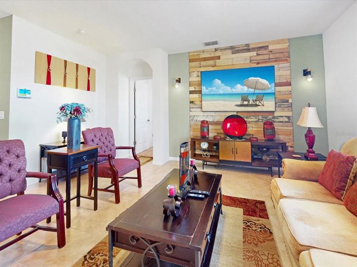 Image No.11-4 Bed House for sale