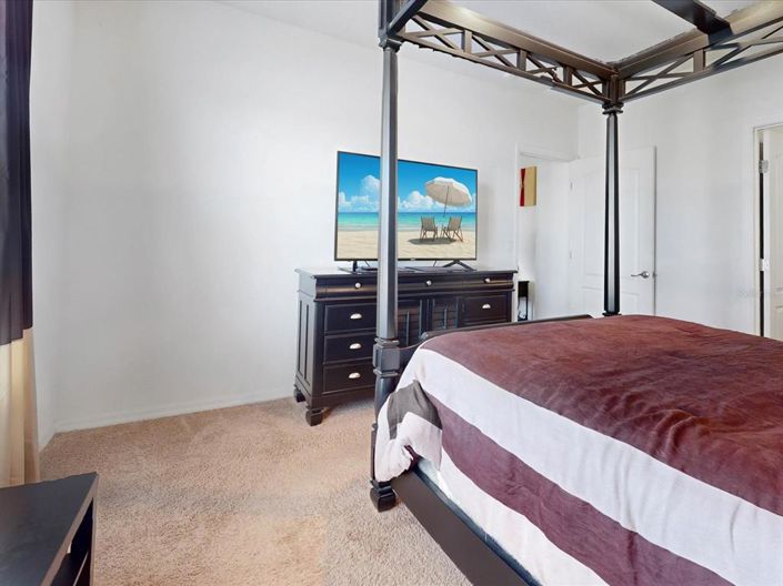 Image No.13-4 Bed House for sale