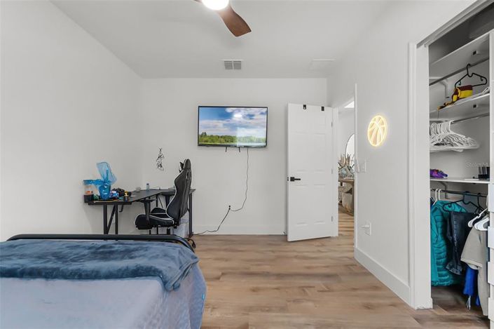 Image No.39-5 Bed House for sale