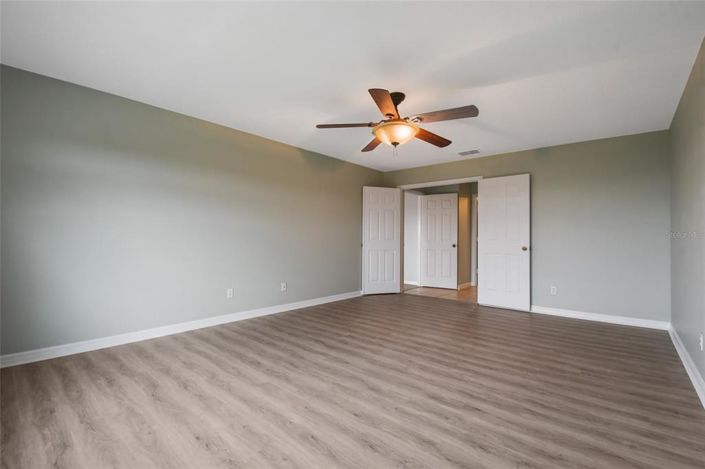 Image No.17-4 Bed House for sale