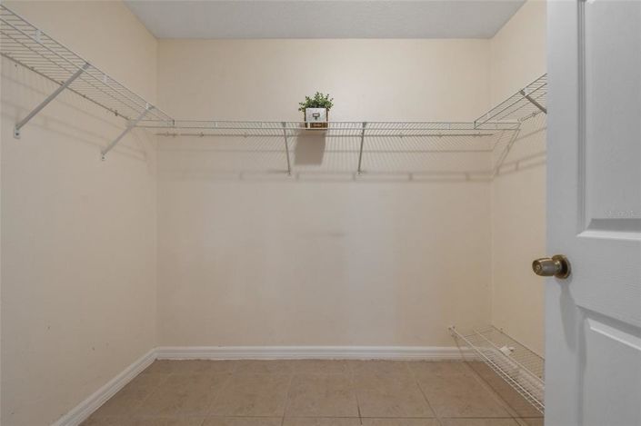 Image No.23-4 Bed House for sale