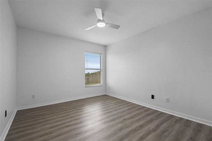 Image No.26-4 Bed House for sale