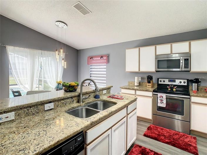 Image No.12-4 Bed House for sale