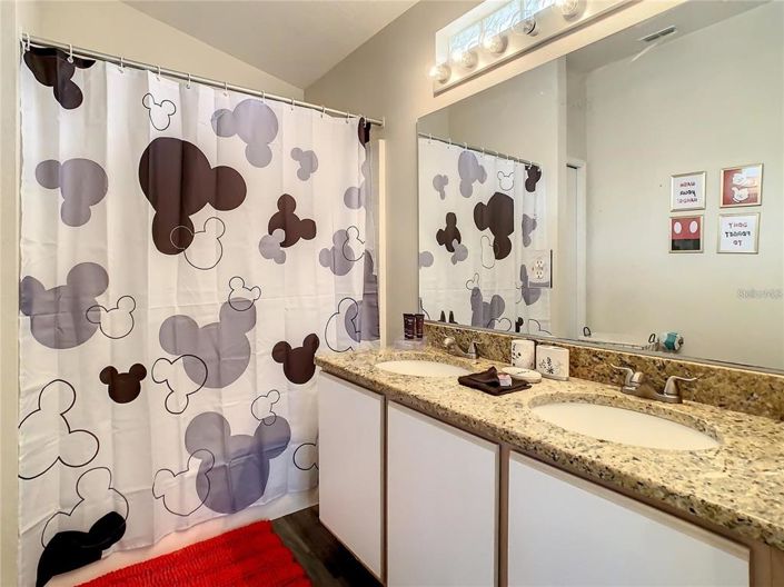 Image No.26-4 Bed House for sale