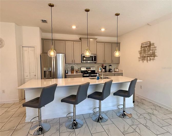 Image No.3-Maison de ville de 4 chambres à vendre à Saint John