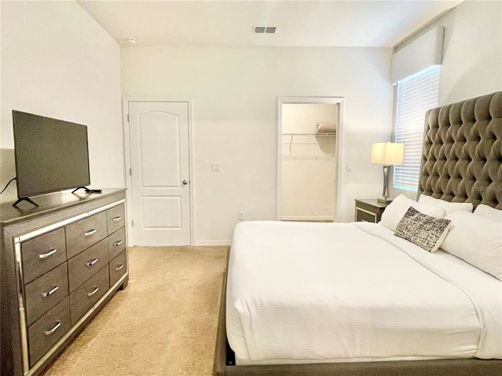 Image No.16-7 Bed House for sale