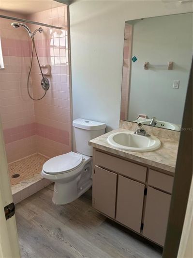 Image No.12-2 Bed House for sale