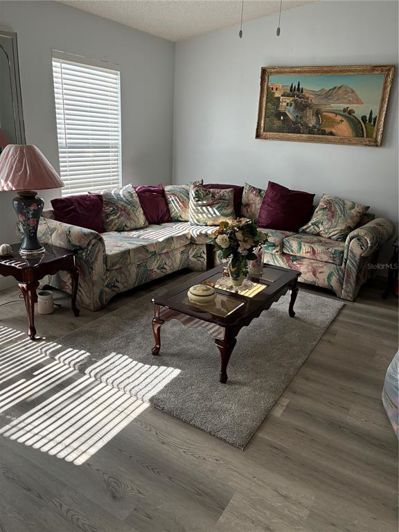 Image No.2-2 Bed House for sale