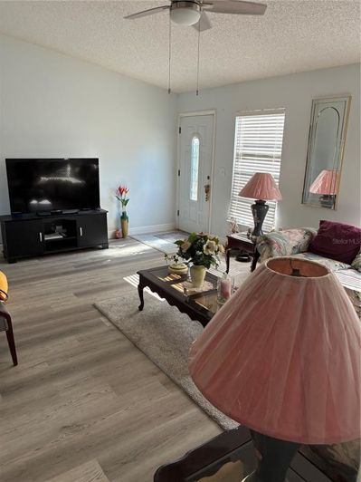 Image No.3-2 Bed House for sale