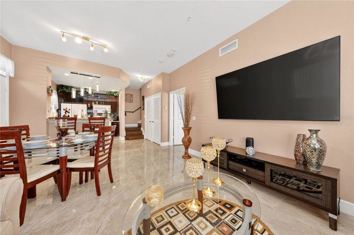 Image No.15-4 Bed Apartment for sale