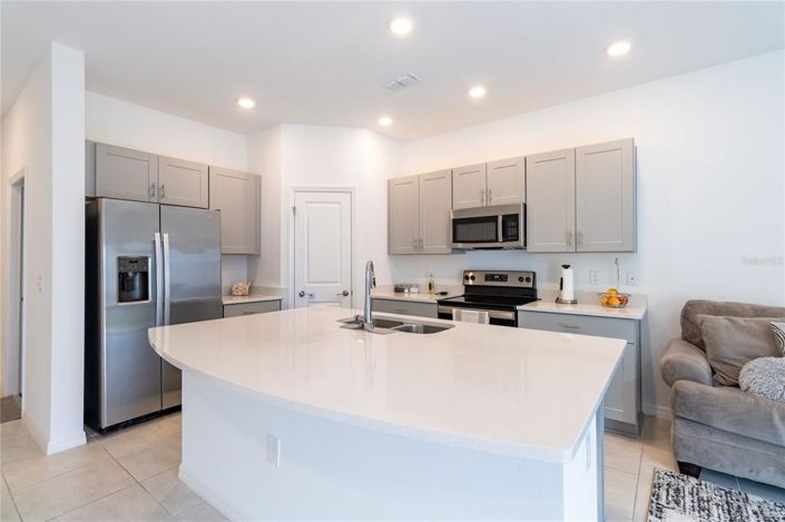 Image No.2-Maison de ville de 3 chambres à vendre à Saint John