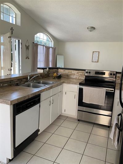 Image No.13-3 Bed House for sale