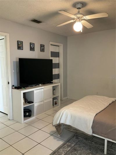 Image No.18-3 Bed House for sale