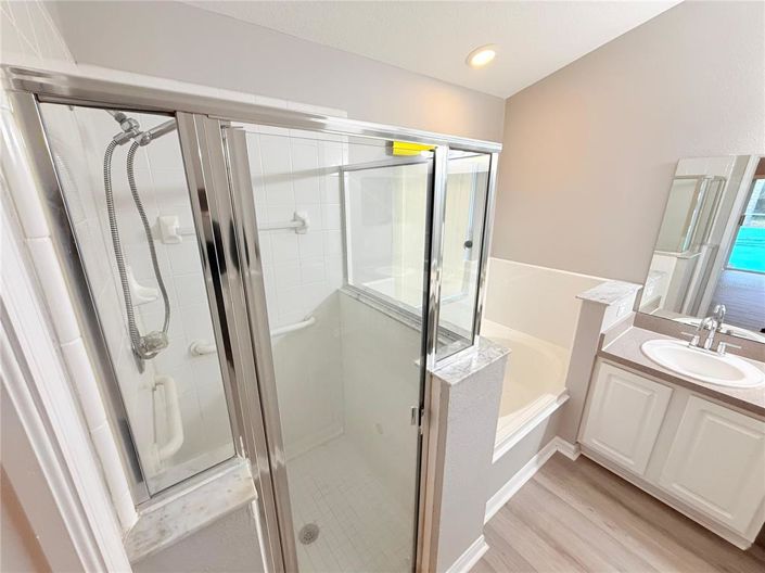 Image No.18-4 Bed House for sale