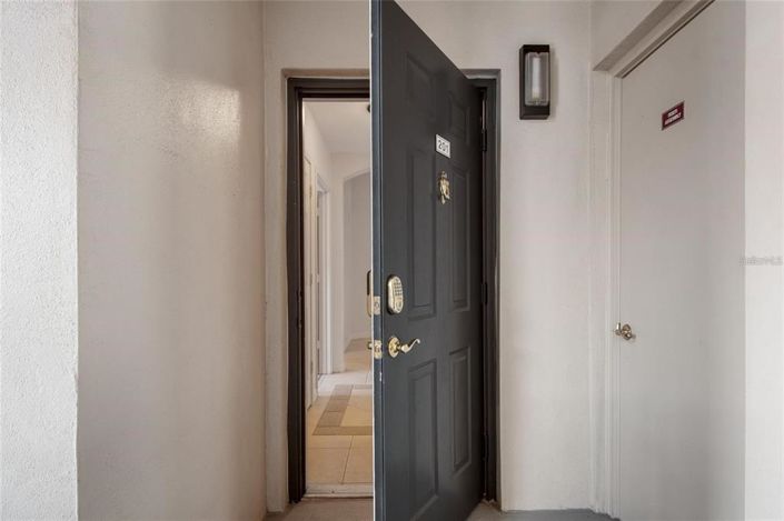 Image No.33-3 Bed Apartment for sale