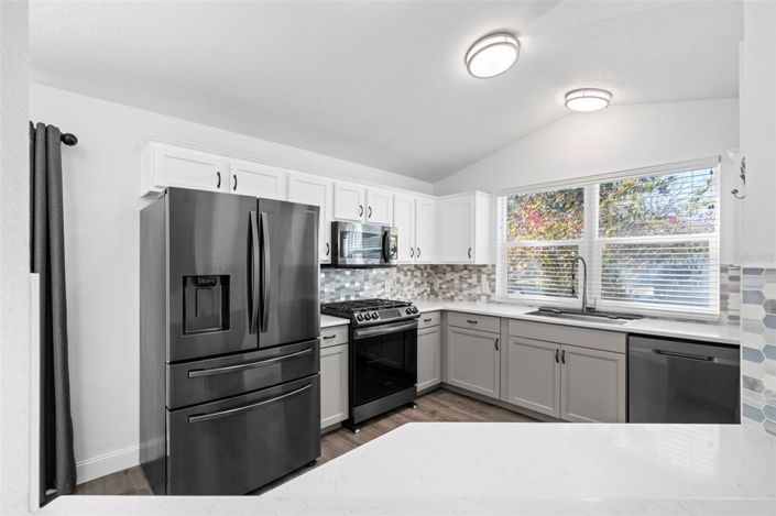 Image No.9-3 Bed House for sale