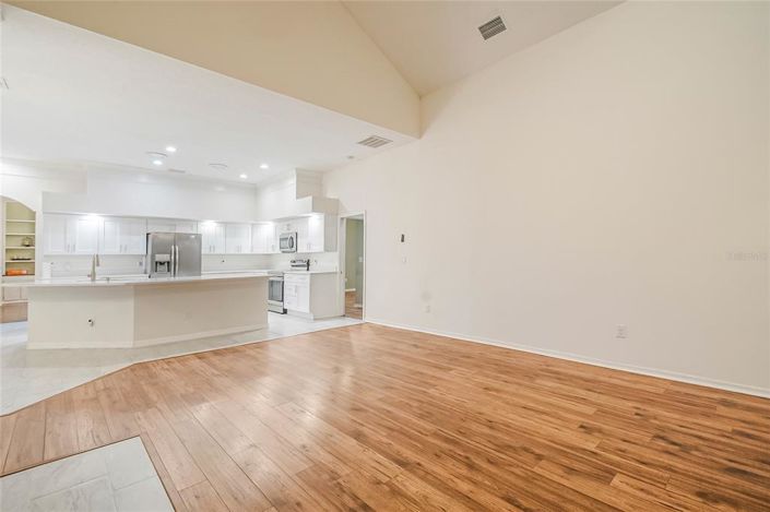 Image No.16-5 Bed House for sale