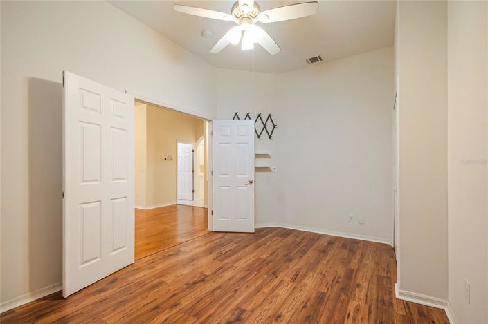 Image No.20-5 Bed House for sale