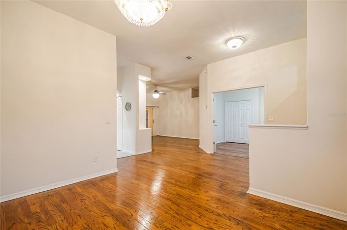 Image No.23-5 Bed House for sale