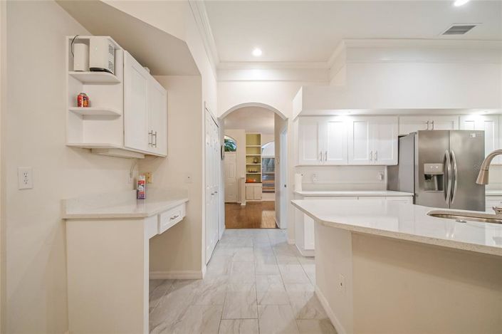 Image No.9-5 Bed House for sale